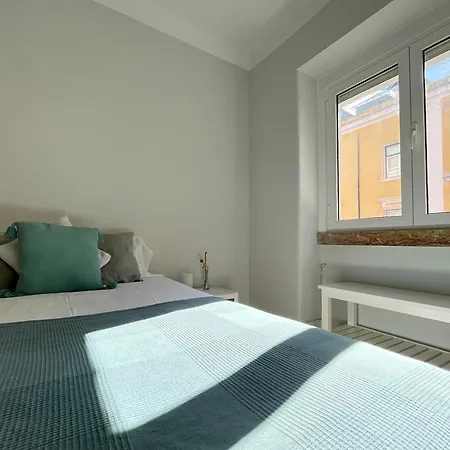 Retreat By The River, By Timecooler アパート